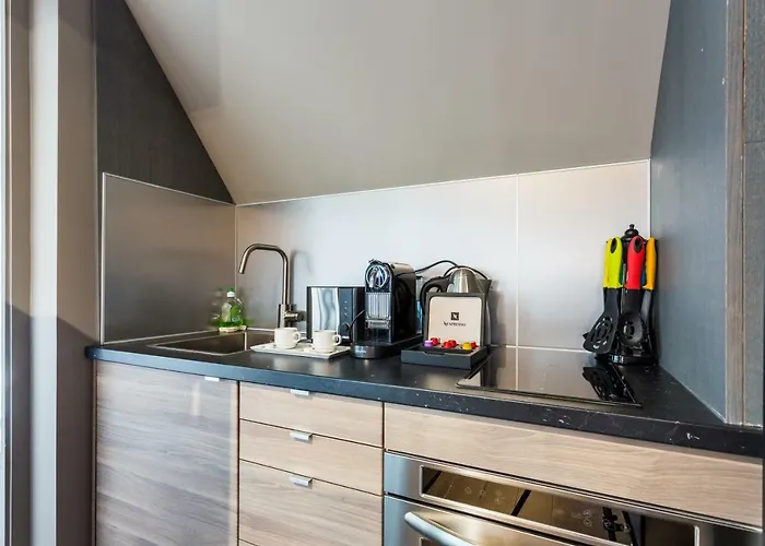 Cmg - Tour Eiffel - 75 *